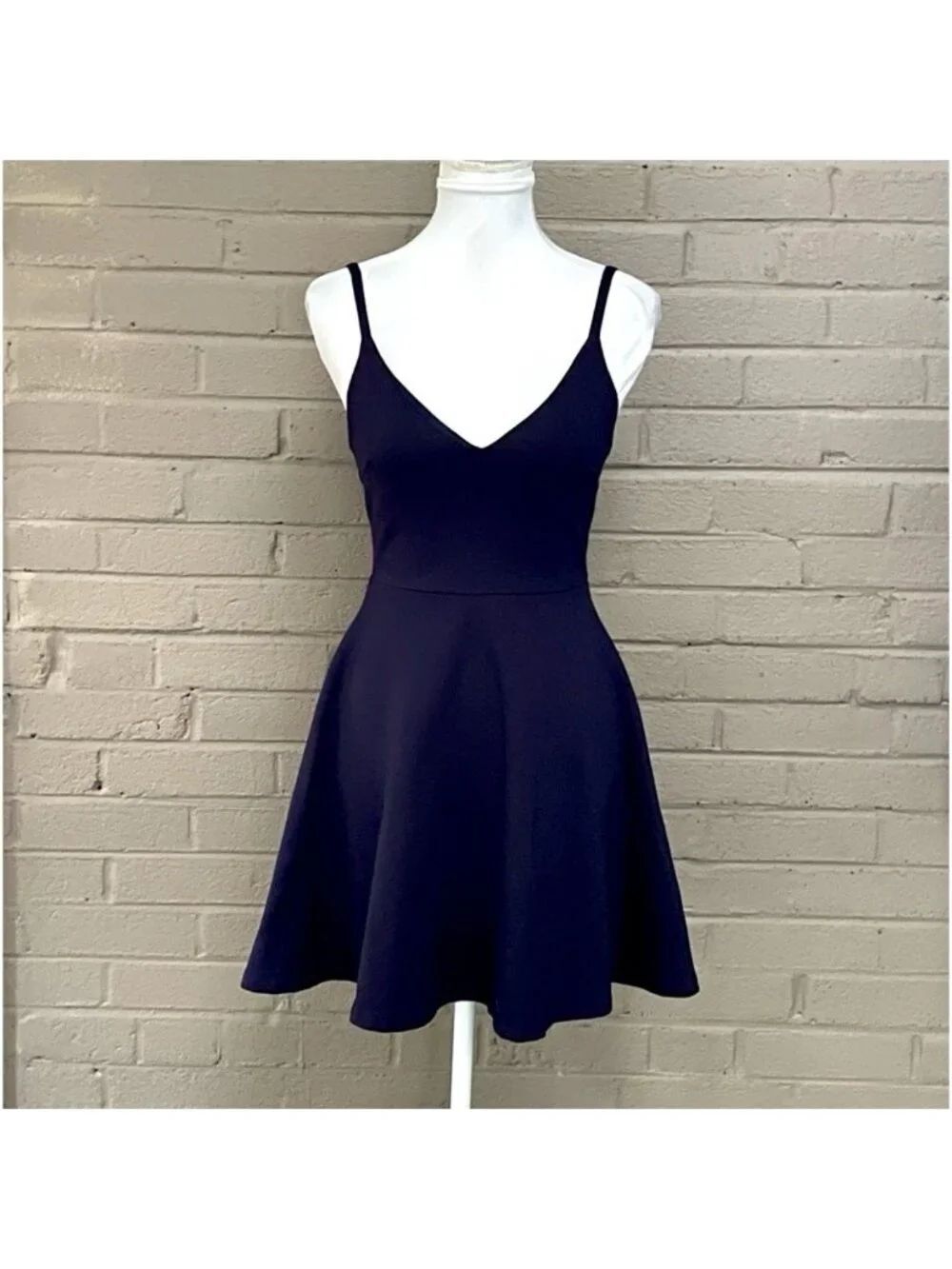LuLu’s Navy Blue Fit & Flare Mini Dress Women’s Small V-Neck Spaghetti Strap
